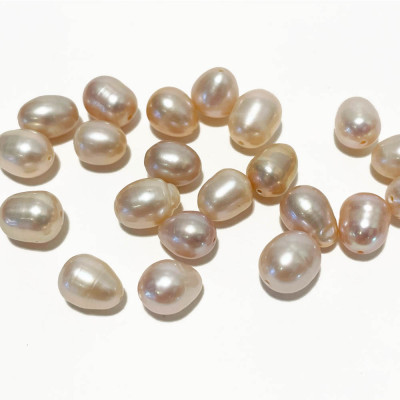 8-9 mm. 10 Perles eau douce...