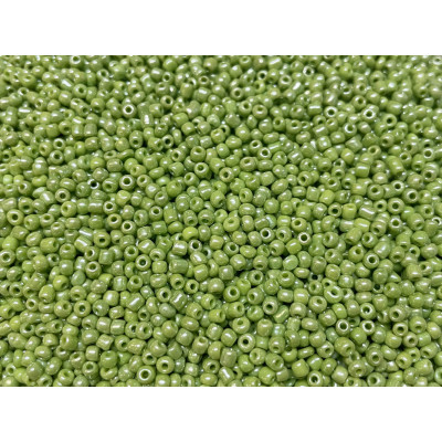 225 g. 2 mm Perles de rocaille, vert pomme.