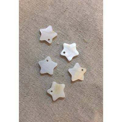 Coquillage - pendentif étoile - 1,3*1,3 cm