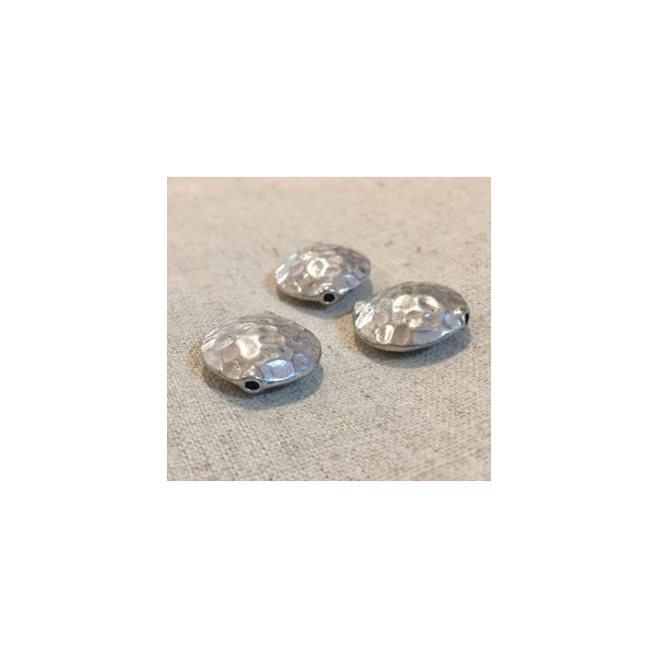 Perle plate martellée 1,8 cm, métal argenté