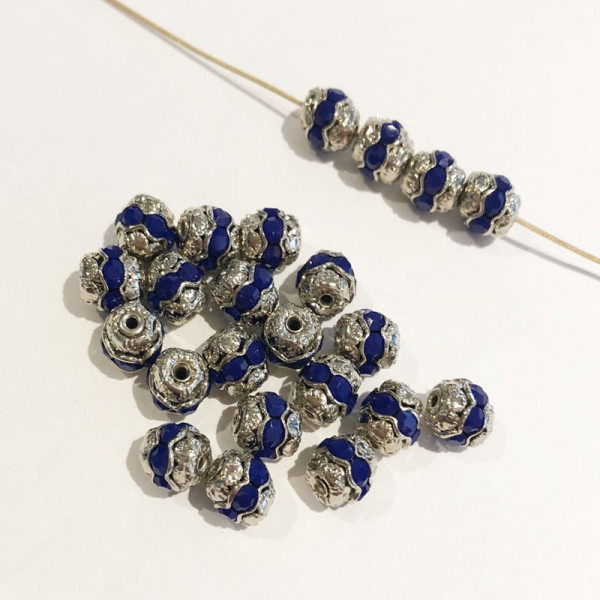 10 perles alliage et strass. 8 mm. Argenté clair
