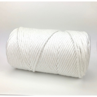 110 m. Coton peigné 3 mm couleur blanc neige