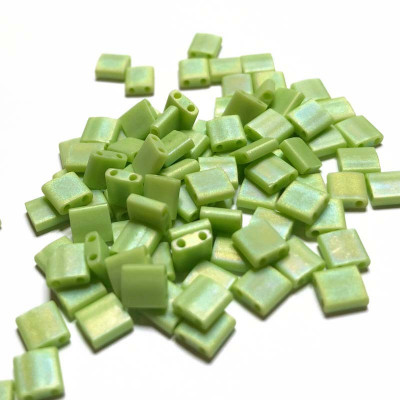 Tila beads, Vert chartreuse. 5*5*1,9 mm