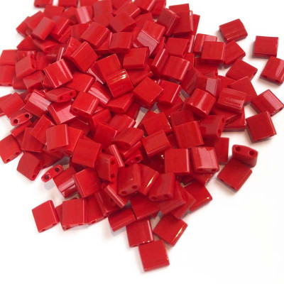 Tila beads, rouge. 5*5*1,9 mm
