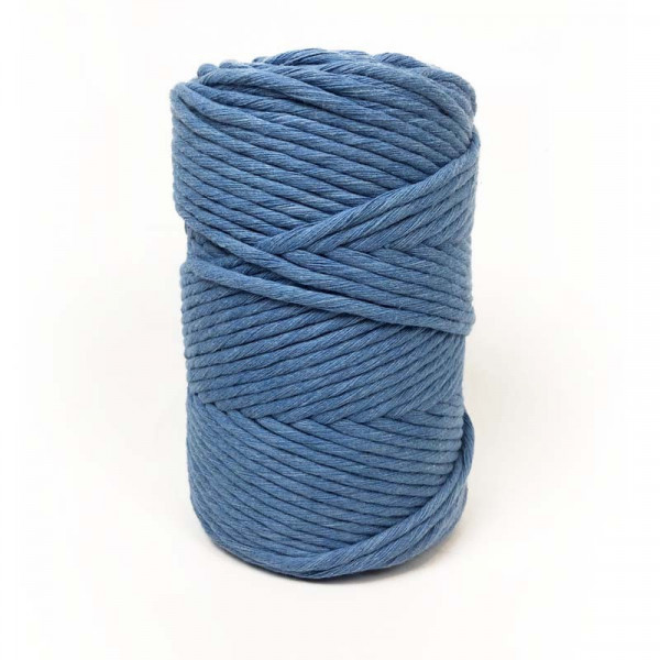 110 m. Coton peigné 4 mm, bleu