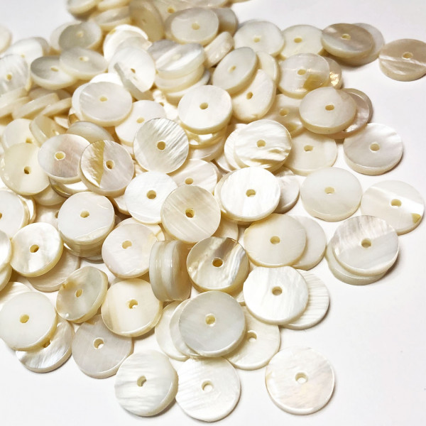 Heishi rondelle en coquille nacrée diam 6 mm. 50 perles