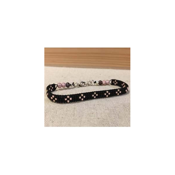 Bracelet tissé Miyuki, noir et rose galva. 16,5 cm