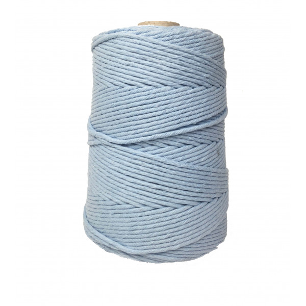 200 m. Coton peigné 2,5/3 mm, bleu clair