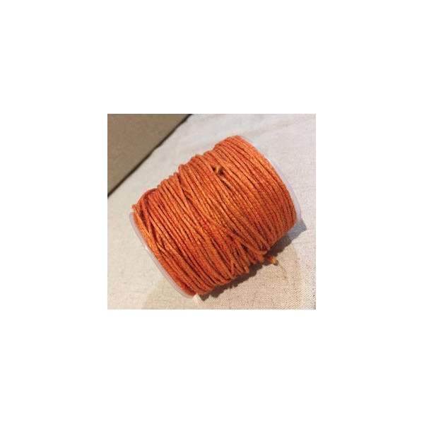 Fil de chanvre teinté orange, 2 mm. Vendu au mètre.