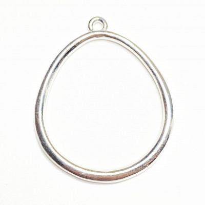 33*27 mm, pendentif ovale. Alliage de zinc argenté