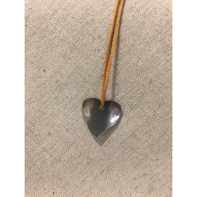 Pendentif coeur courbé, 1,5 cm.