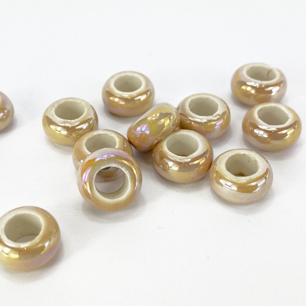 Perles diamètre 12 mm,beige brillant, céramique