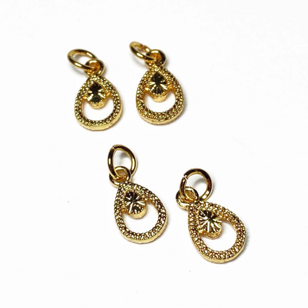 12,5*7 mm, breloque goutte Alliage doré. Vendu à la pièce