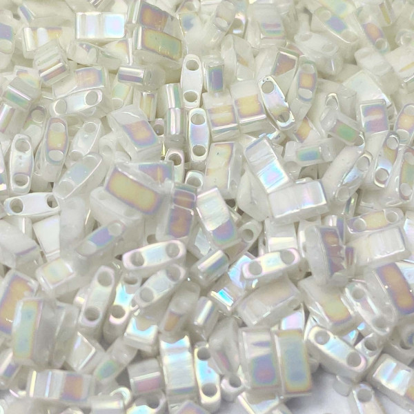 5 G, Half Tila beads, blanc irisé. 5*2,3*1,9 mm. HTL0471