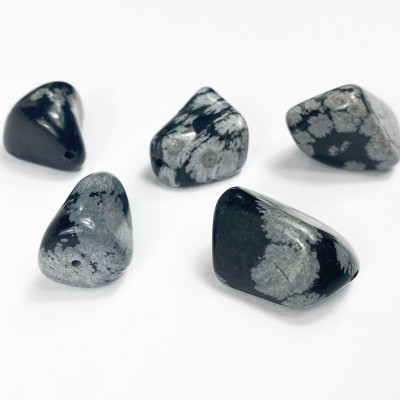 20-25 mm, Obsidienne flocon. Pépite perçée à la pièce