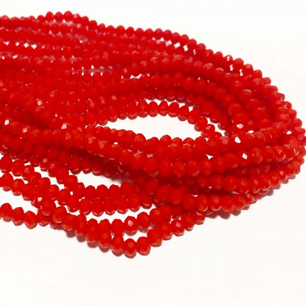 4 *3 mm. Perles en verre à facettes rouge. Fil d'environ 130 perles